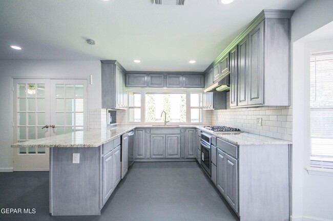 Building Photo - 1709 Pete Brown Pl