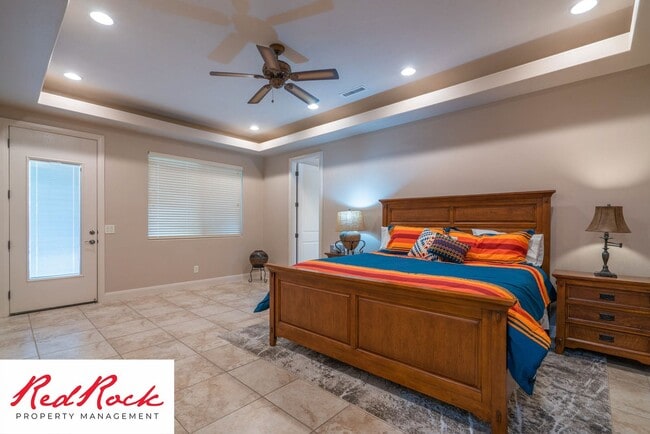 Building Photo - Minimally Furnished home in Little Valley!