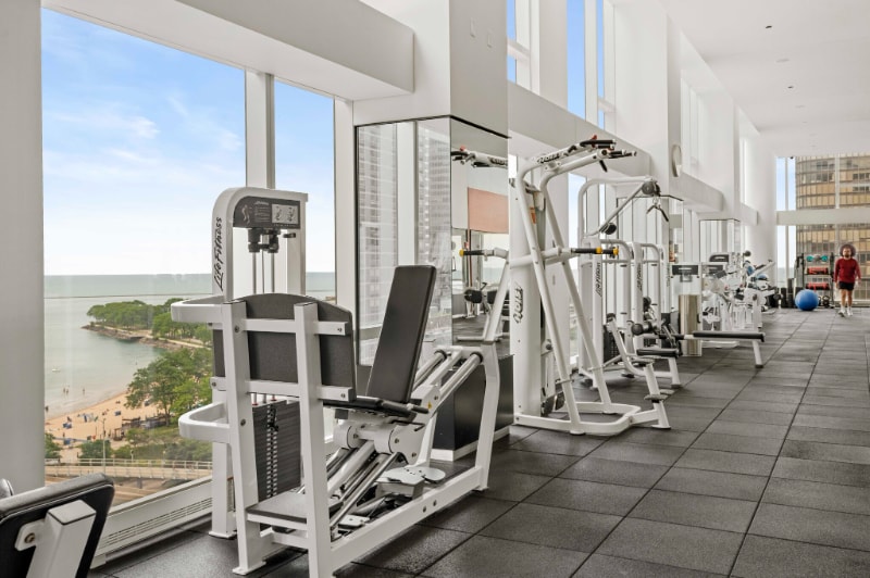 Building Photo - 465 E Illinois St