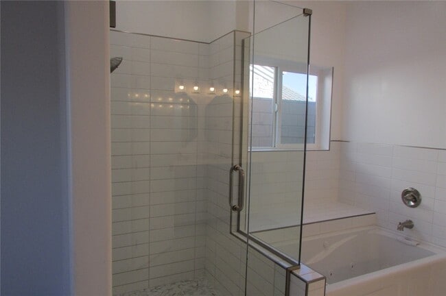 Building Photo - 13 Spanish Bay Dr