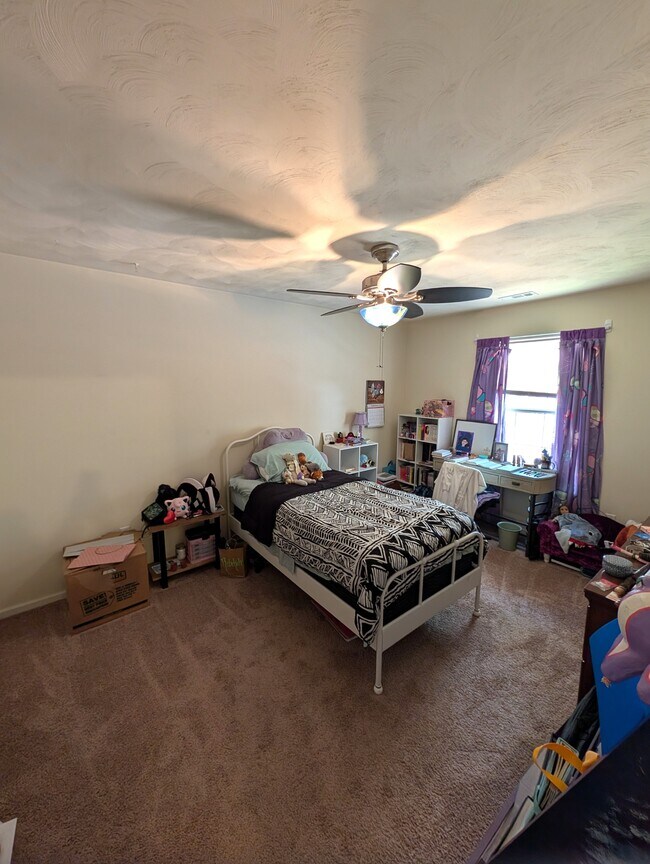 Building Photo - 1593 Winthrope Dr