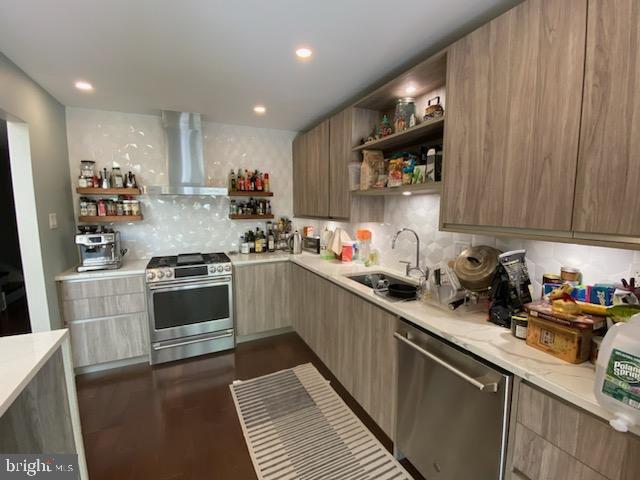 Building Photo - 805 Rosehill Dr