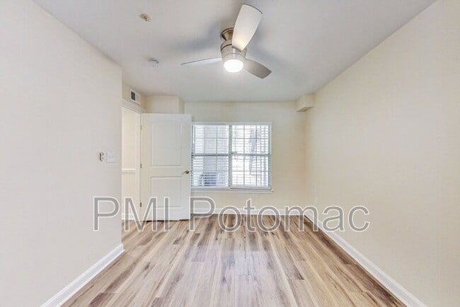 Building Photo - 10301 Westridge Dr