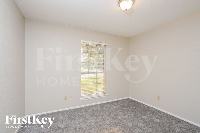 Building Photo - 9614 Pale Star Dr