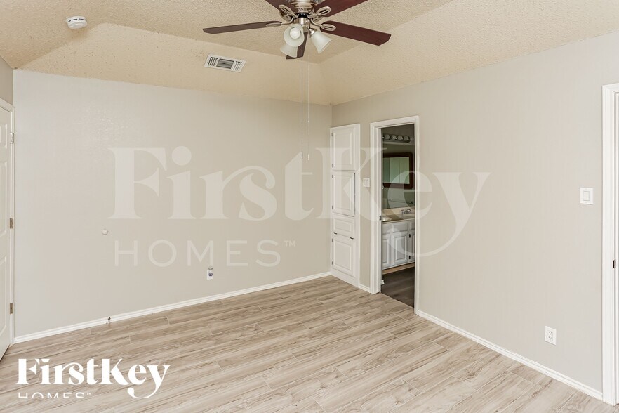 Building Photo - 1317 Nicole Way