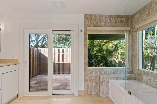 Building Photo - 11792 Wimbledon Cir