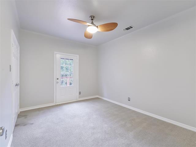 Building Photo - 2141 Ironside Dr