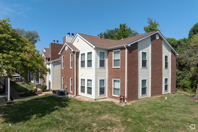 Building Photo - Peachtree