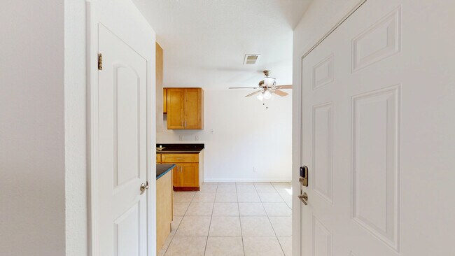 Building Photo - 18167 Happy Ln