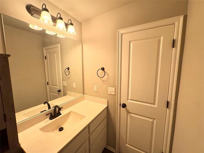 Building Photo - 11504 SW 8th Cir