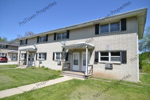 Building Photo - 11 E Zarley Blvd