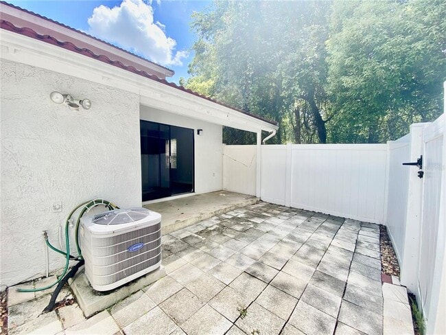 Building Photo - 5056 Ernst Ct
