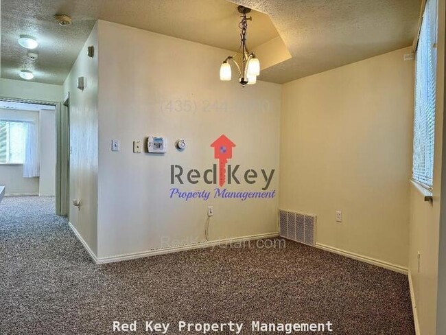 Building Photo - Country Cove 147 W #111