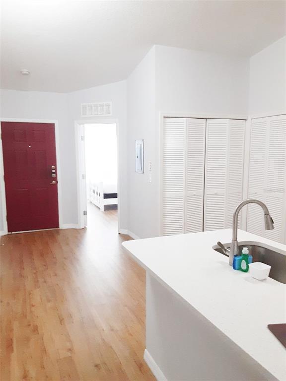 Building Photo - 2774 Club Cortile Cir
