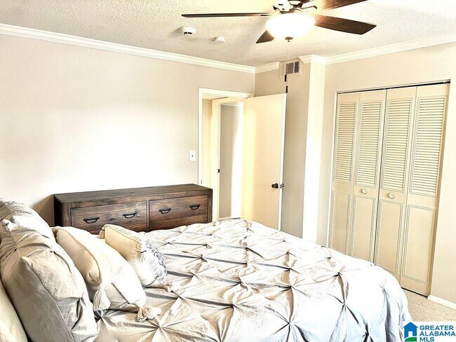 Building Photo - 1303 Woodland Vlg