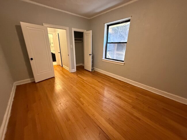 Building Photo - 5248 S Drexel Ave