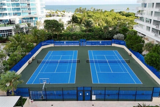 Building Photo - 300 South Pointe Dr