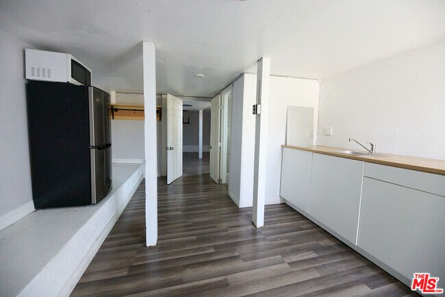 Building Photo - 1416 Helen Dr