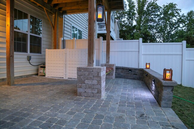 Building Photo - 8319 Gibbs Way