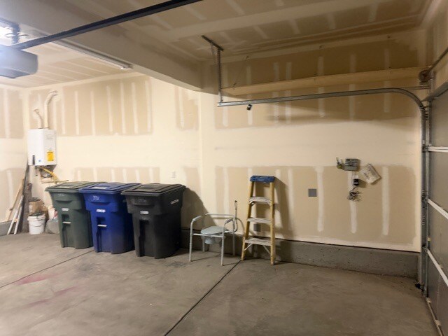 Building Photo - 3936 Purple Finch Ln