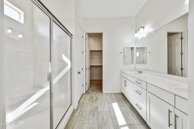 Building Photo - 10493 W Bronco Trail