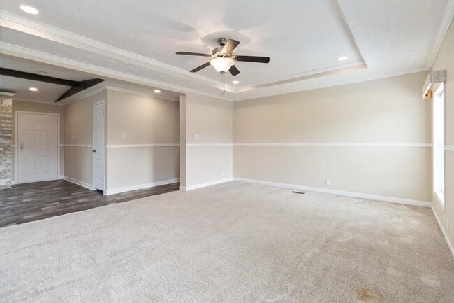 Building Photo - 52 Vacation St