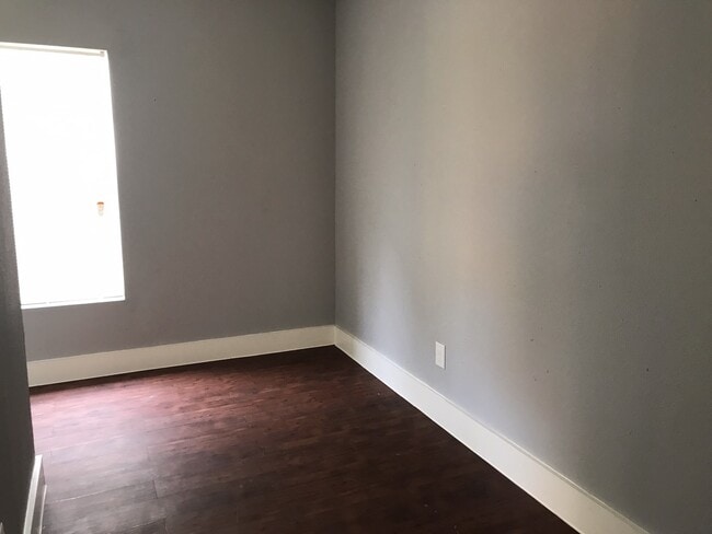 Building Photo - 2711 Avenue K