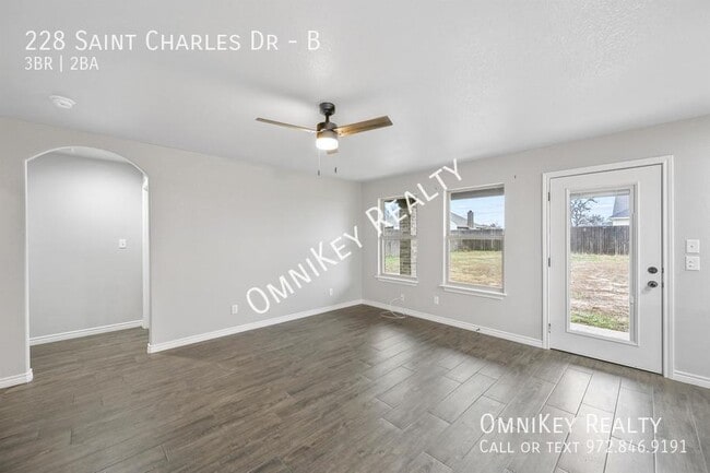 Building Photo - 228 St Charles Dr