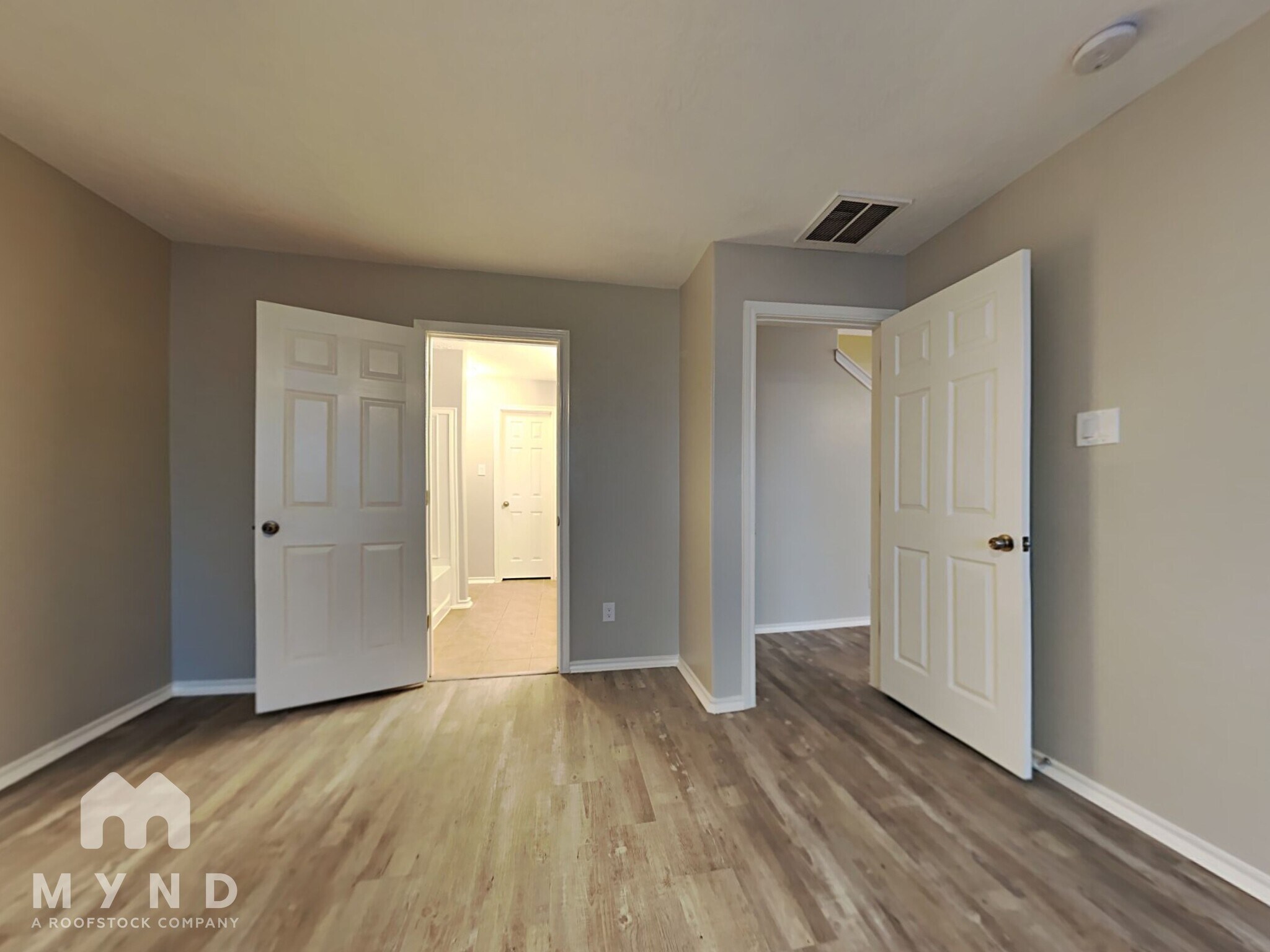 Building Photo - 10507 Scenic Cove Ct