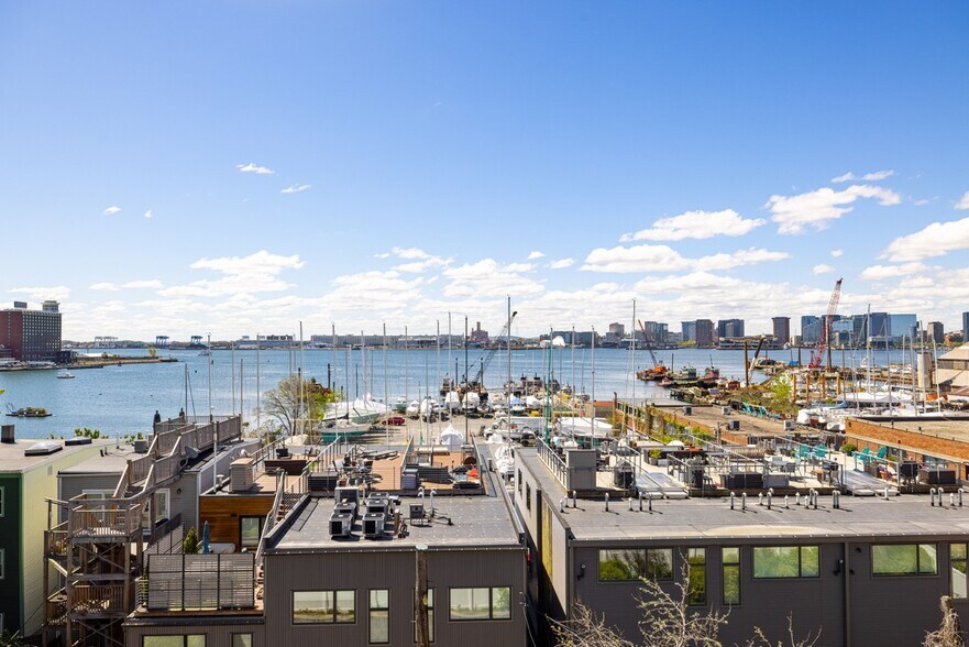 Building Photo - 275 Webster St