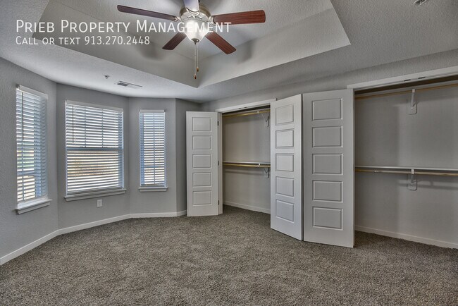 Building Photo - Parkview Apartments - Available October 10th