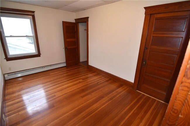 Building Photo - 490 Manville Rd