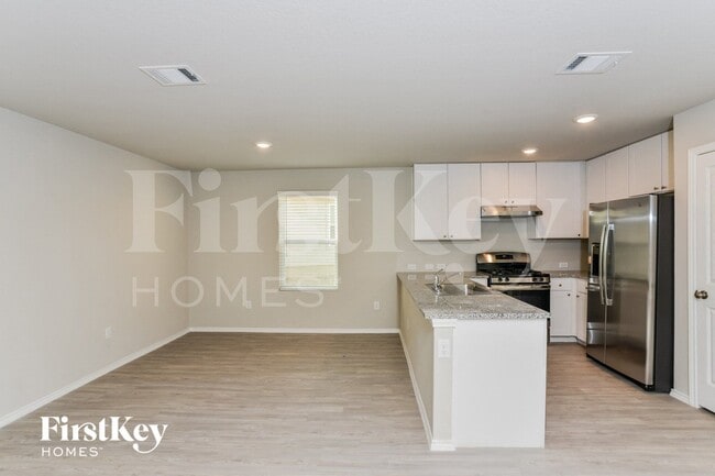 Building Photo - 6457 Cotton Ridge