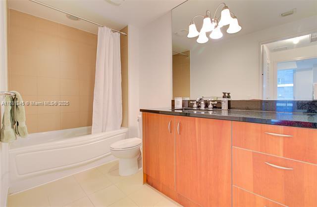 Building Photo - 300 S Biscayne Blvd