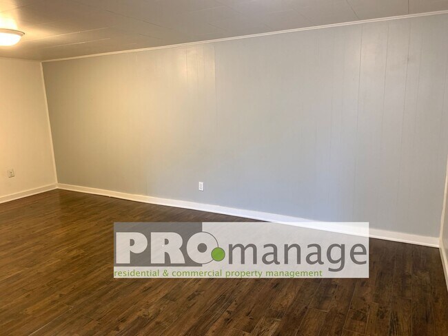 Building Photo - 797 K St