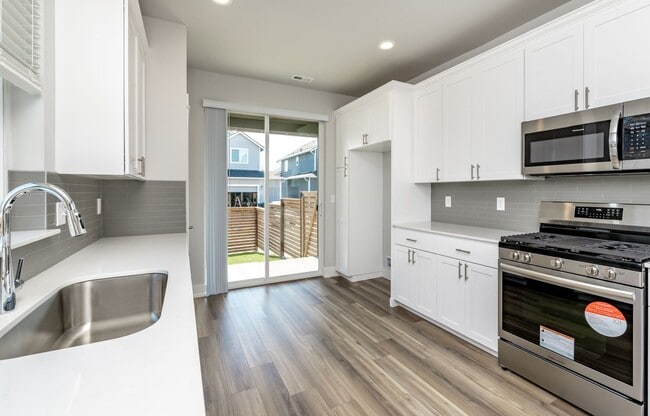 Building Photo - New Construction - Tehaleh community