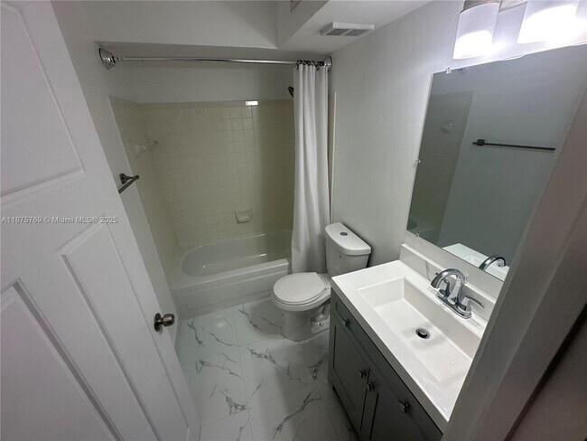Building Photo - 2341 NW 33rd St