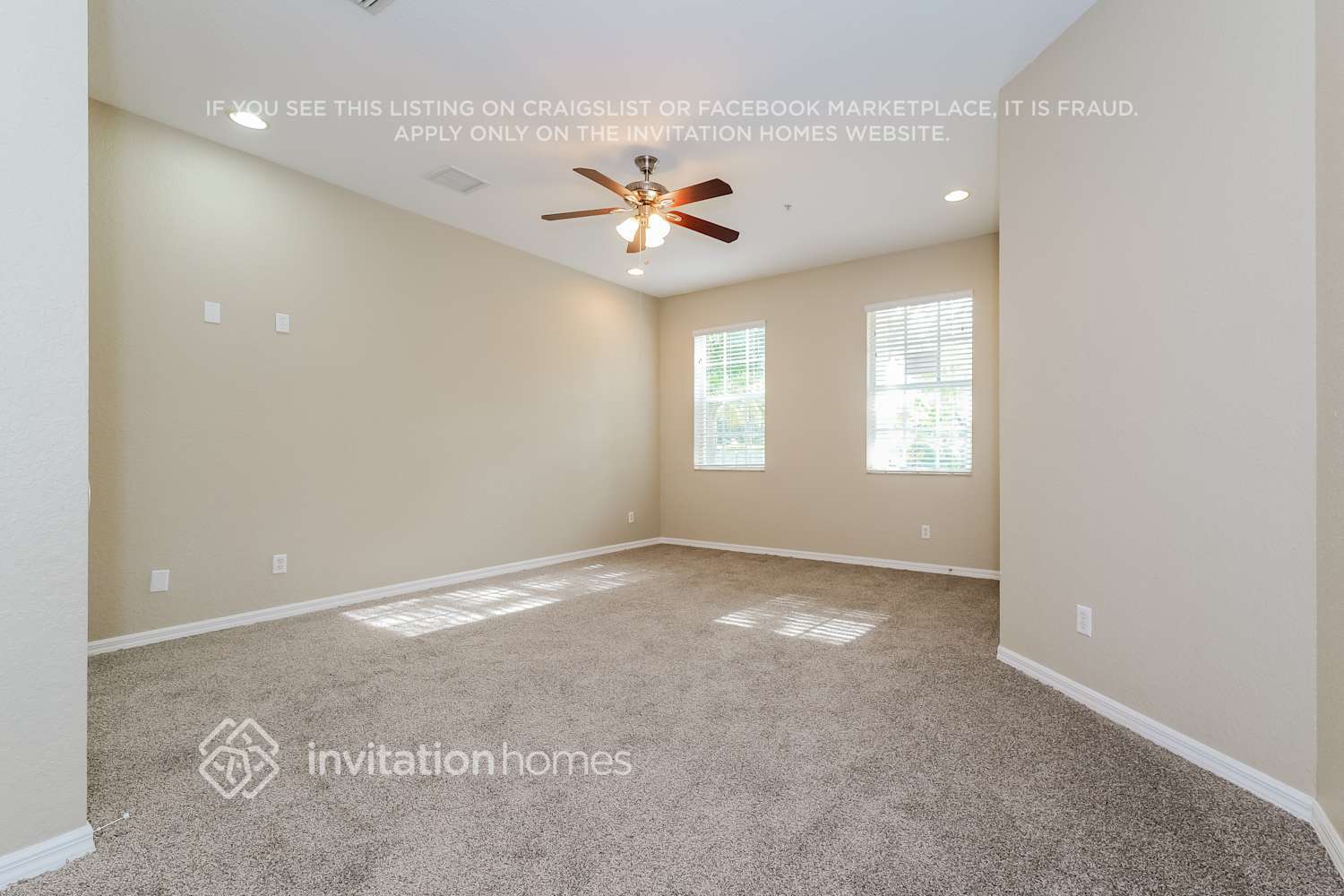 Building Photo - 253 E Bay Cedar Cir