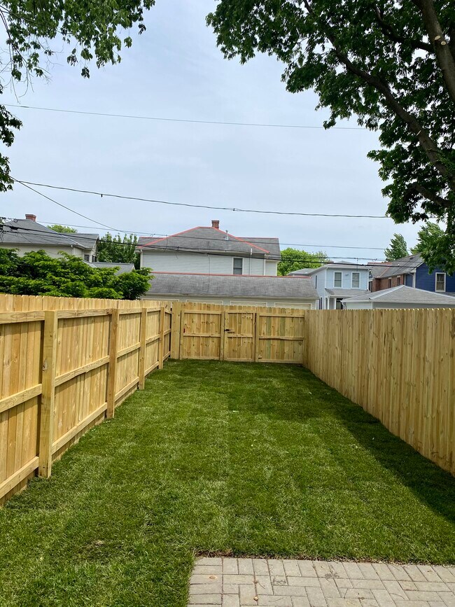 Building Photo - 980 Harrison Ave