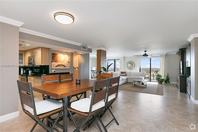 Building Photo - 1500 S Ocean Dr