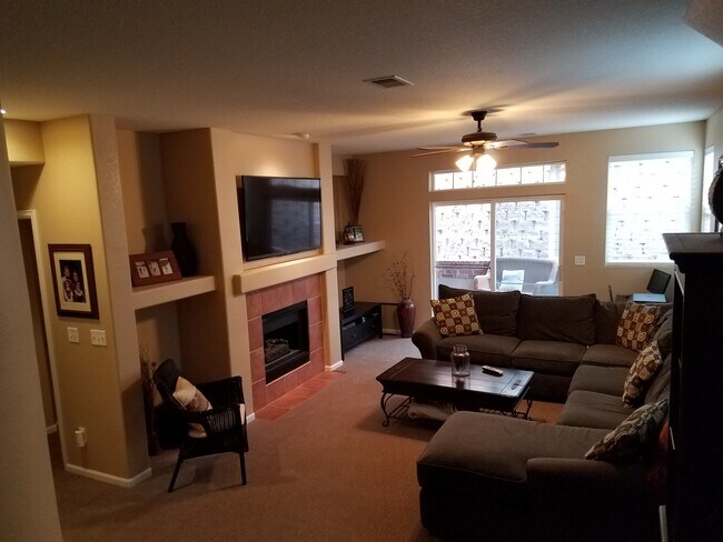 Building Photo - 9484 Southern Hills Cir.