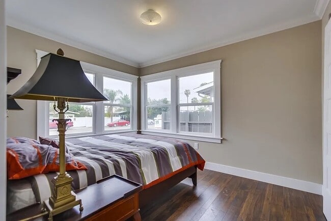 Building Photo - 4004 Arizona St