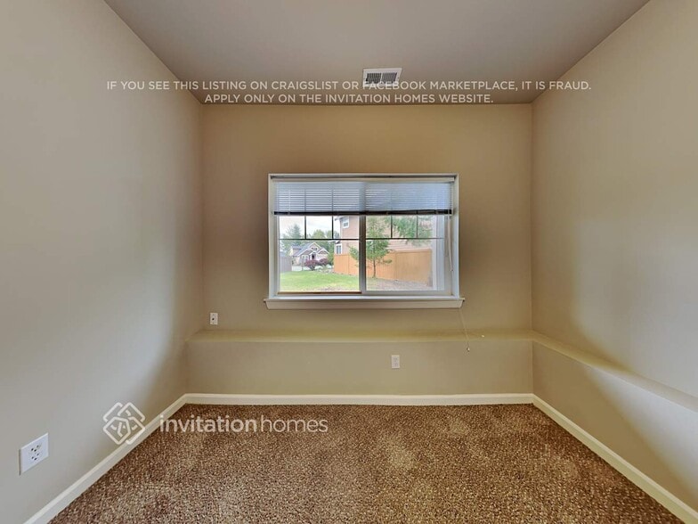 Building Photo - 521 50th St SE