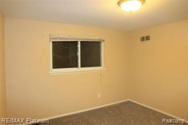 Building Photo - 5116 Prentis-
