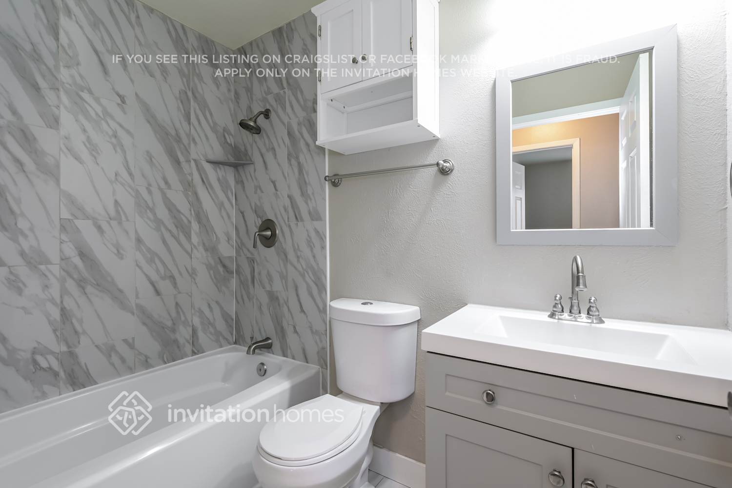 Building Photo - 10631 Queen St