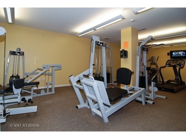 Building Photo - 7757 Van Buren St