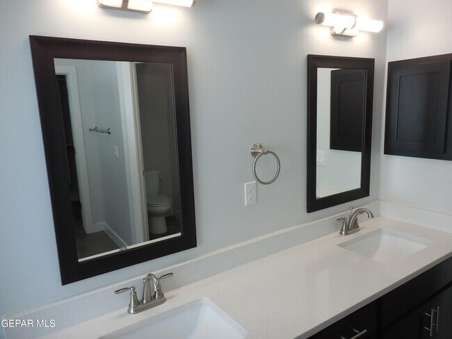 Building Photo - 13425 Emerald Crystal Dr