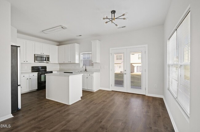 Building Photo - 1304 Cozart St