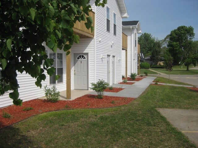 Building Photo - Cleora Apartments LLC
