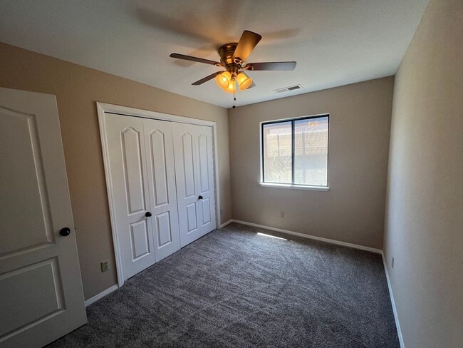 Building Photo - Charming 3 bedroom cottage for rent in Ree...